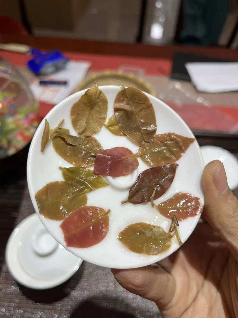 2025年鸭嘴壳胭脂白茶