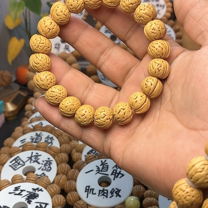 【闪购商品】?****串桃核手串苹果手串