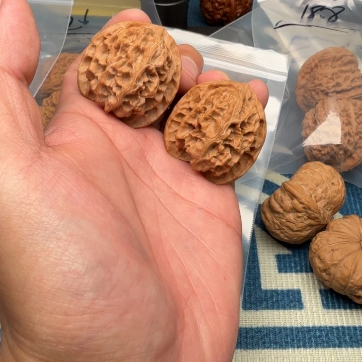 吊坠文玩核桃文玩核桃