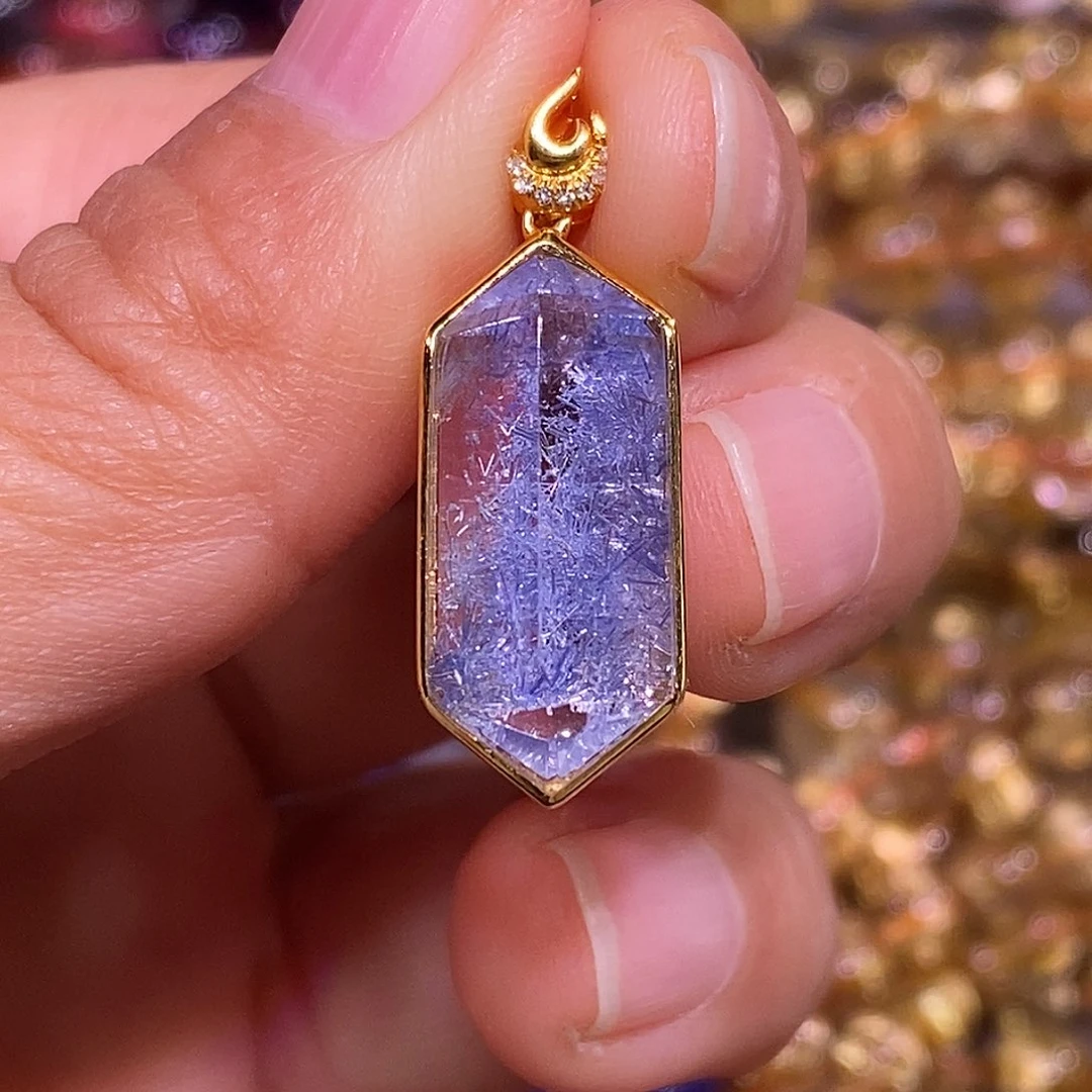 吊坠(赠链)18K金镶嵌水晶蓝线石吊坠