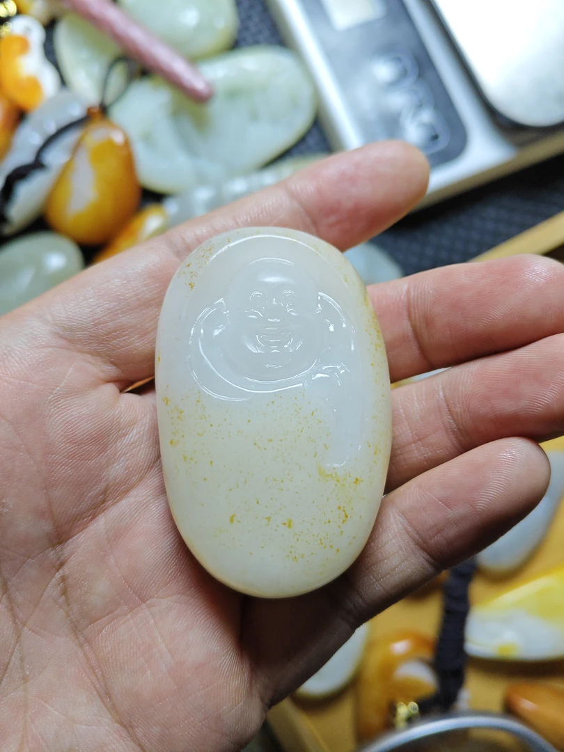和田玉精品挂件弥勒佛