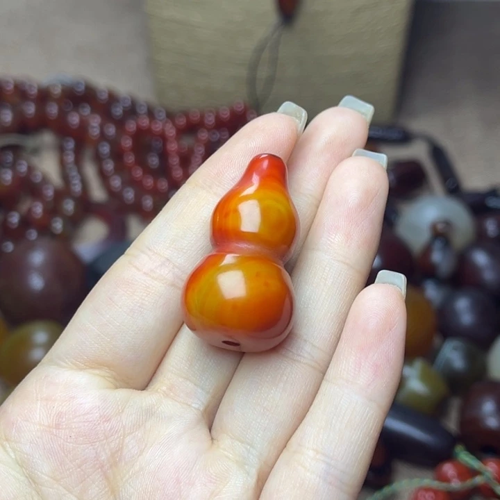 采***薇玛瑙/玉髓未镶嵌玛瑙珠子1111