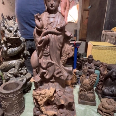 贡木风*手工制作陈香木摆件
