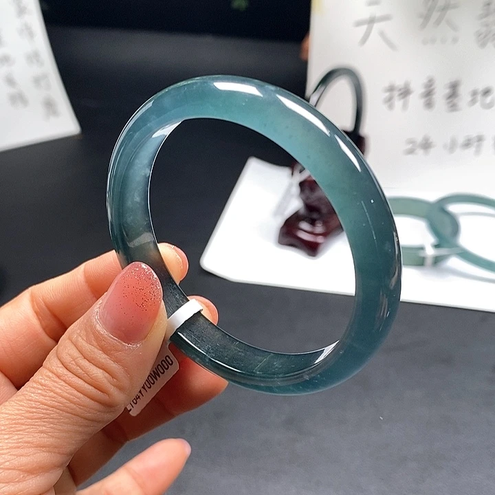翡翠手镯未镶嵌55尺寸