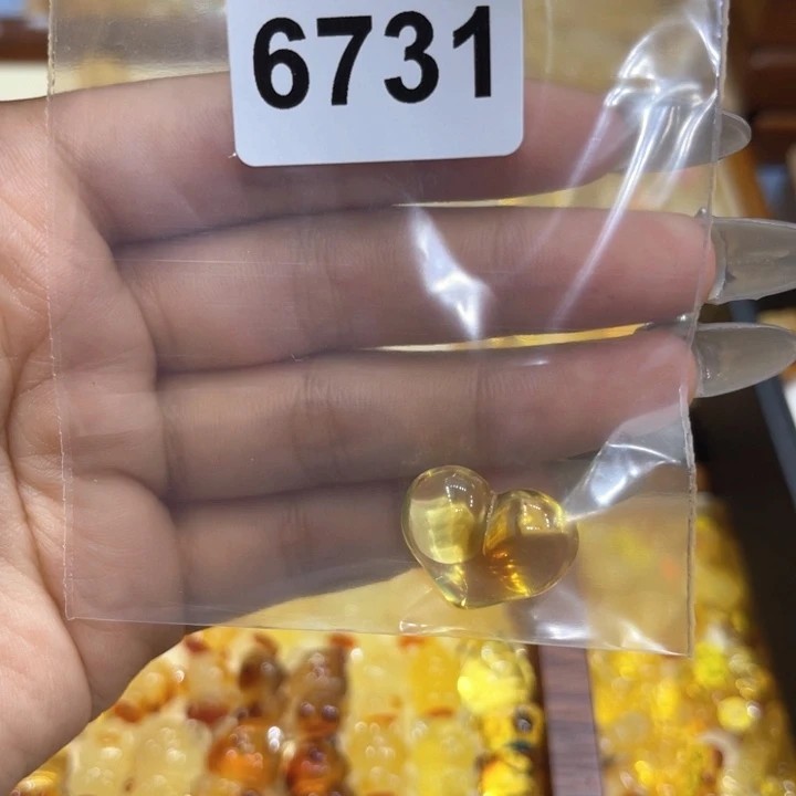 未镶嵌琥珀珠宝奇石冷****霜