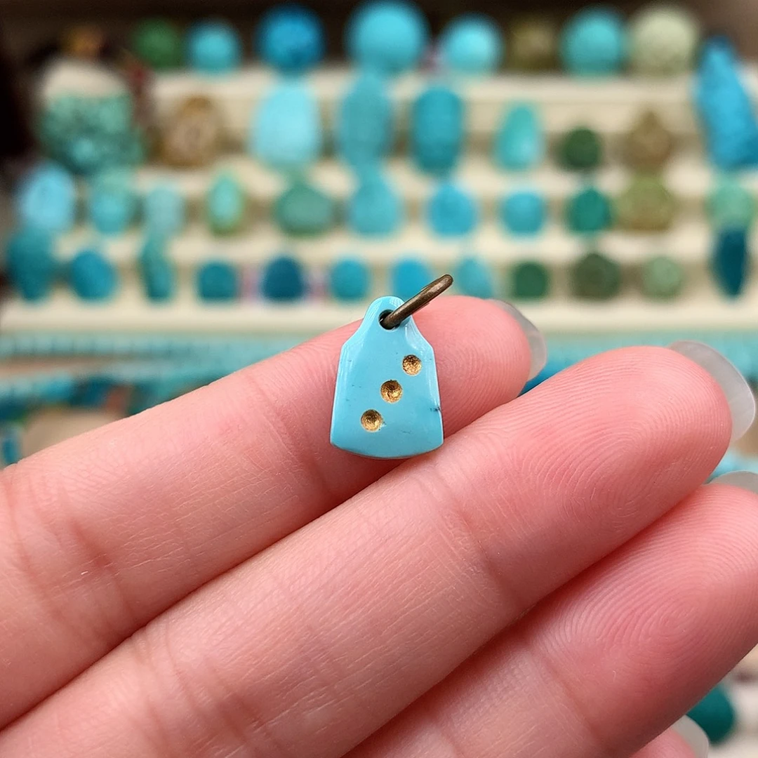 未镶嵌绿松石珠宝奇石