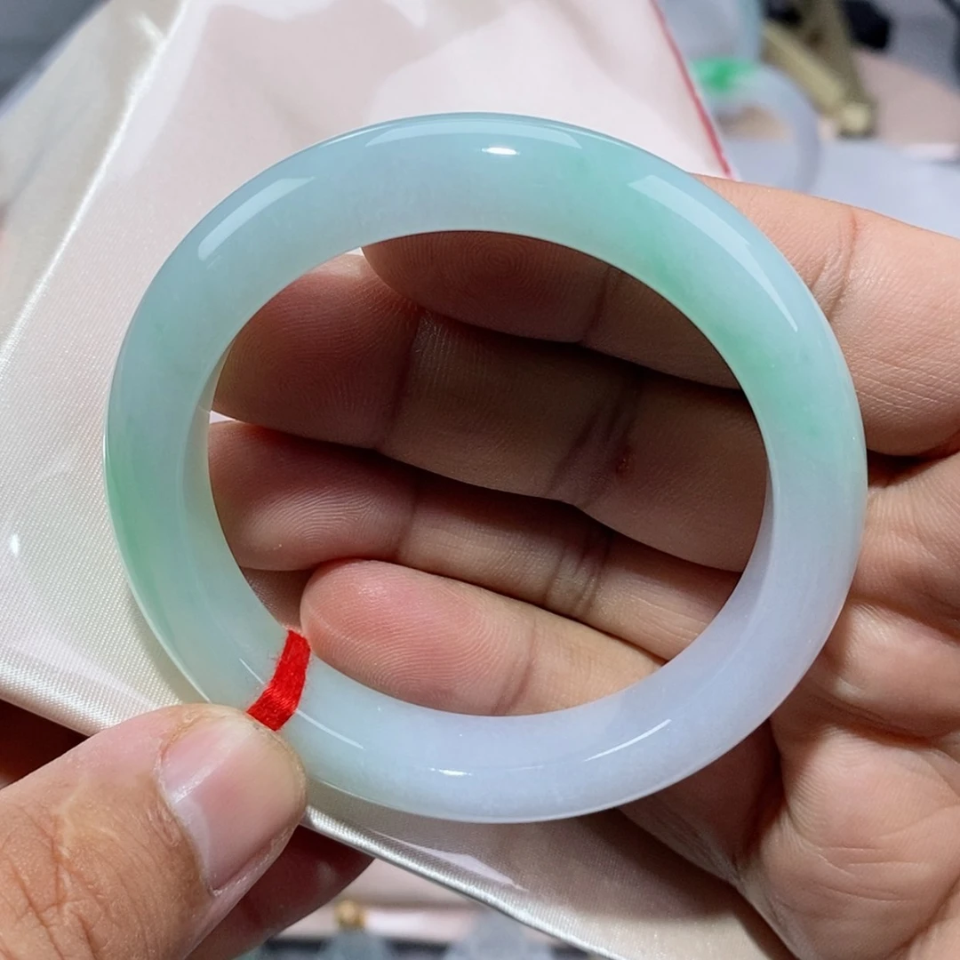 【闪购商品】未镶嵌手镯翡翠