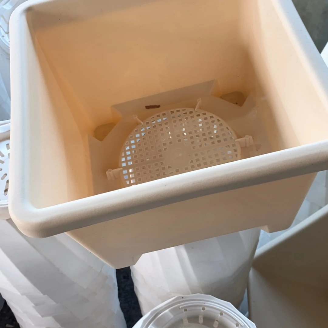 树脂5个米色球根方带托