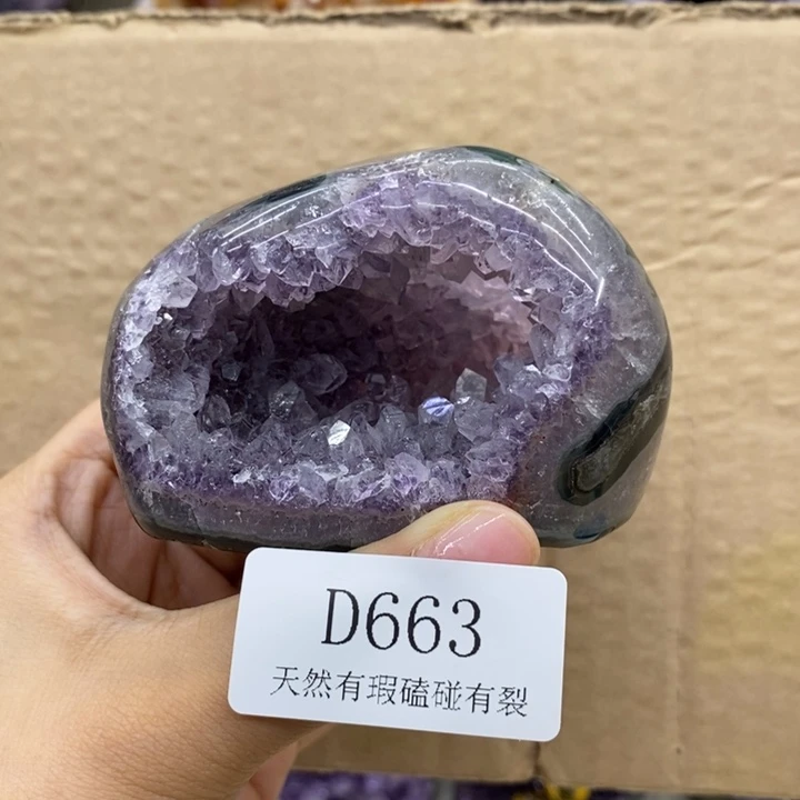 未镶嵌水晶大型摆件（非配饰）