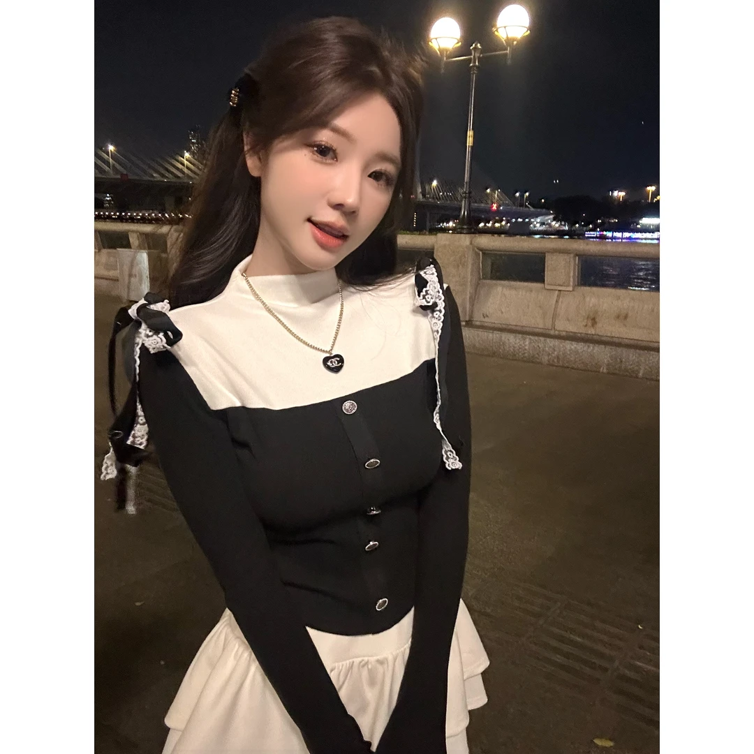 Ke可可少女 千金风秋冬厚款半高领拼色气质修身设计感打底上衣