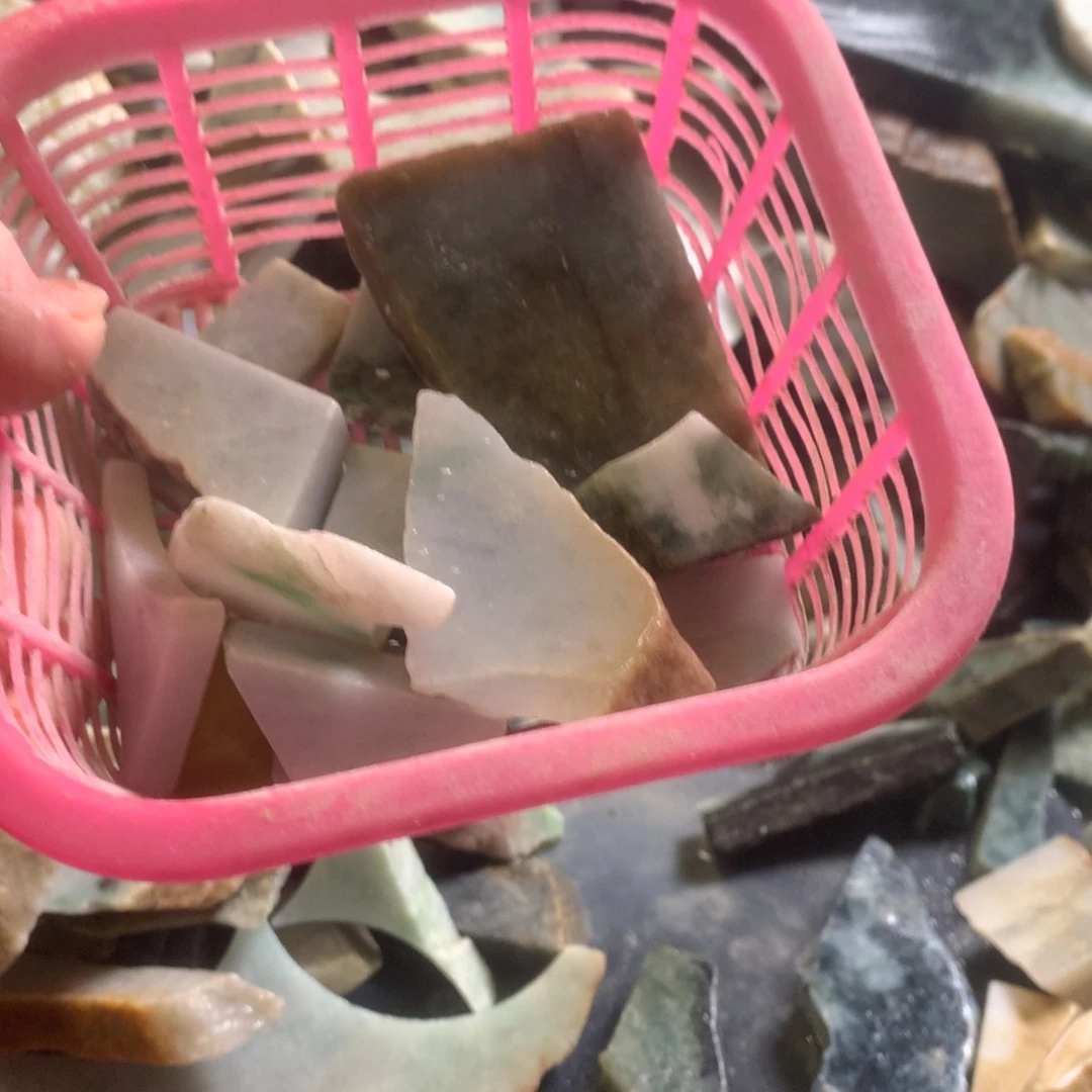 翡翠颈饰未镶嵌缅甸翡翠