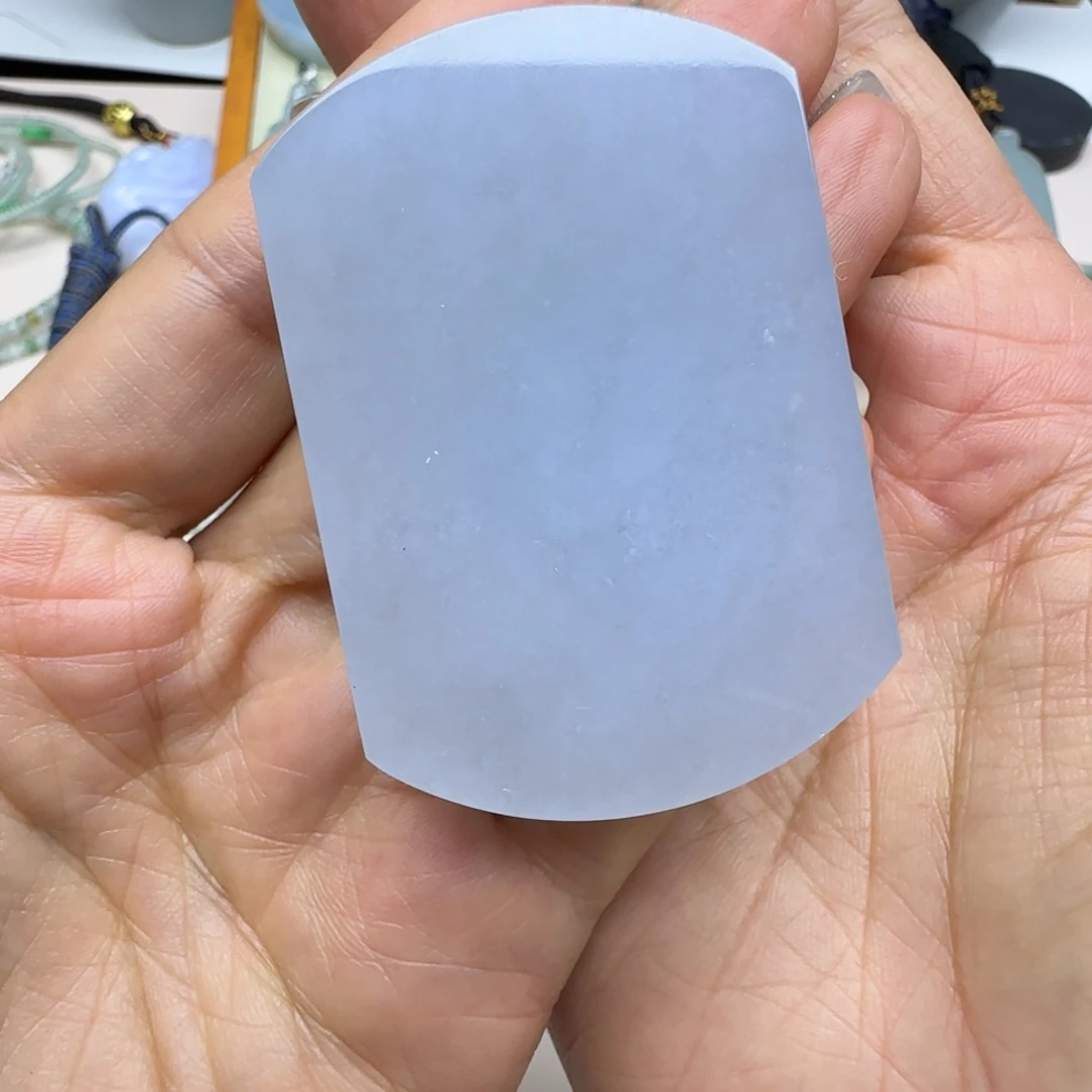 W****翡翠未镶嵌颈饰无事牌