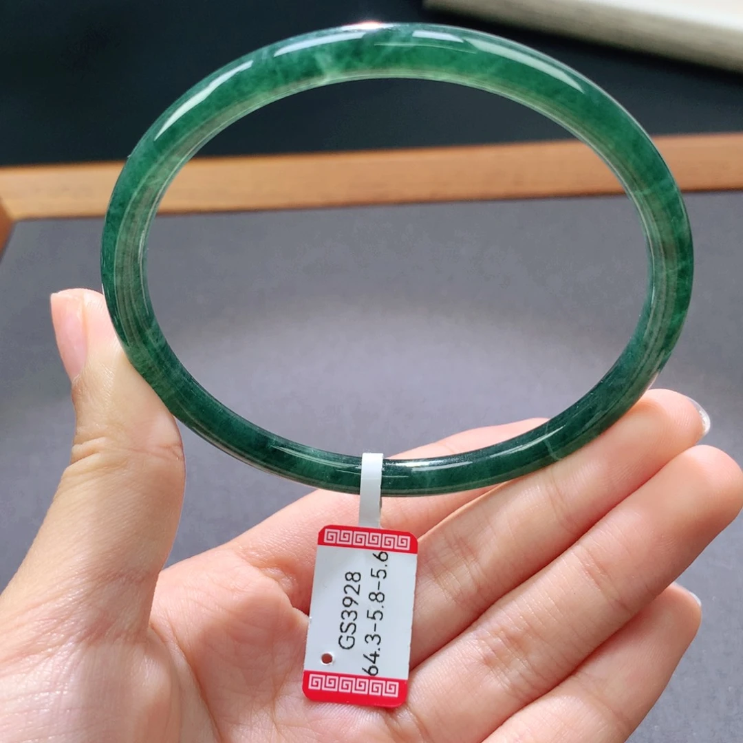 翡翠手镯未镶嵌天然翡翠手镯叮当镯