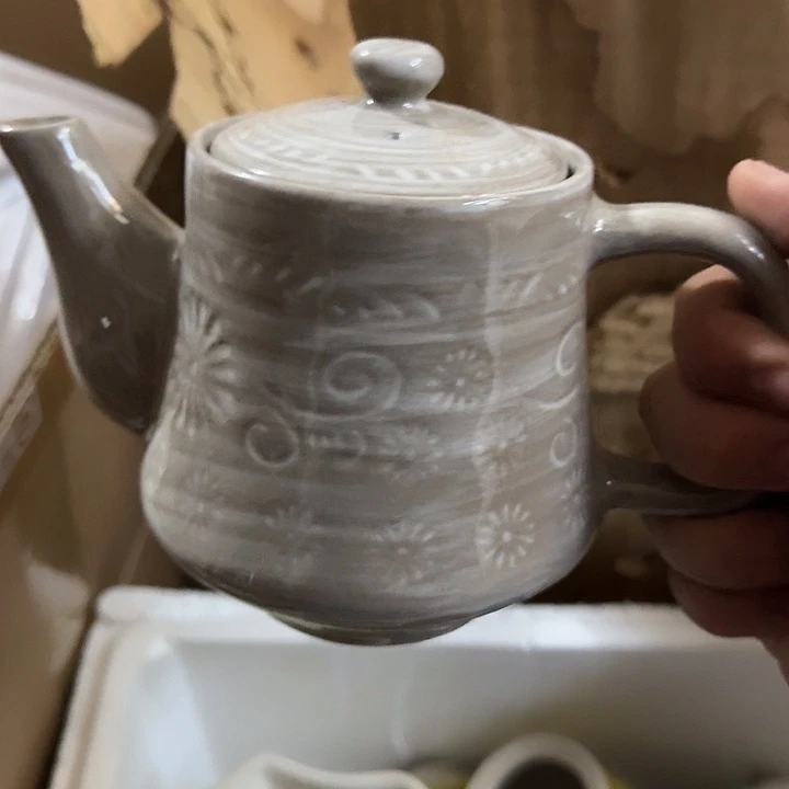 茶盏陶瓷盘子啥都有