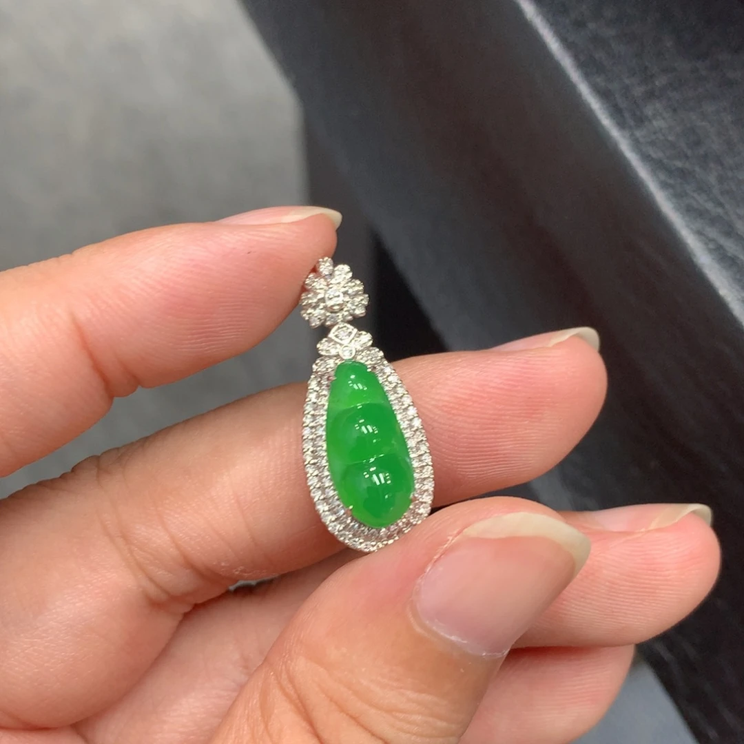 翡翠18K金镶嵌吊坠(不含链)吊坠