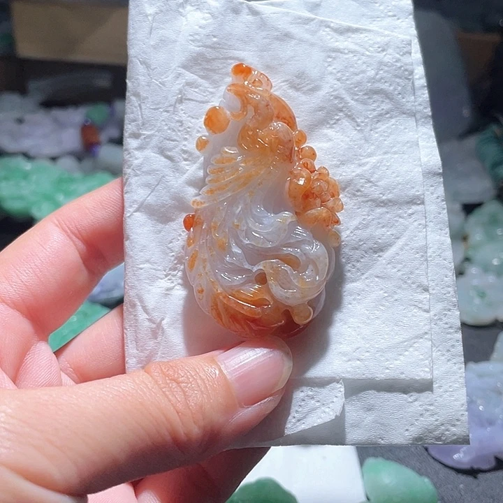翡翠未镶嵌颈饰天
