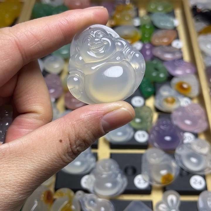 玛瑙/玉髓颈饰未镶嵌咯****喽