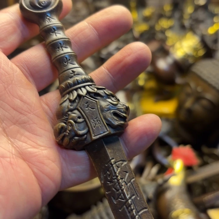 铜器摆件    点击下单