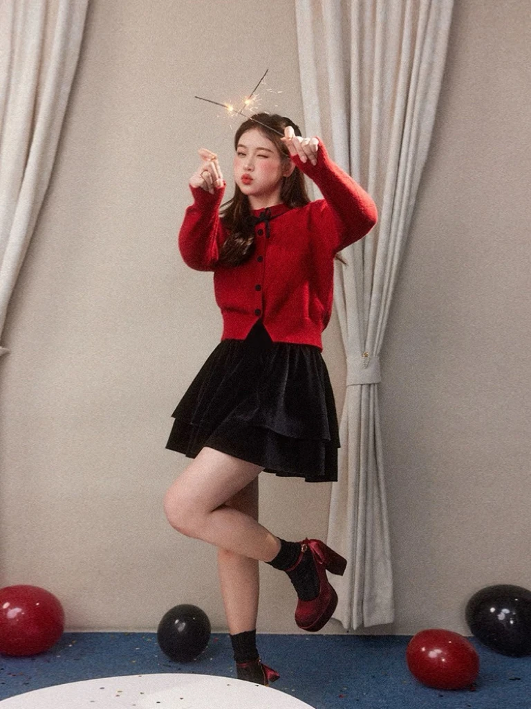 女童针织开衫红色年款洋气