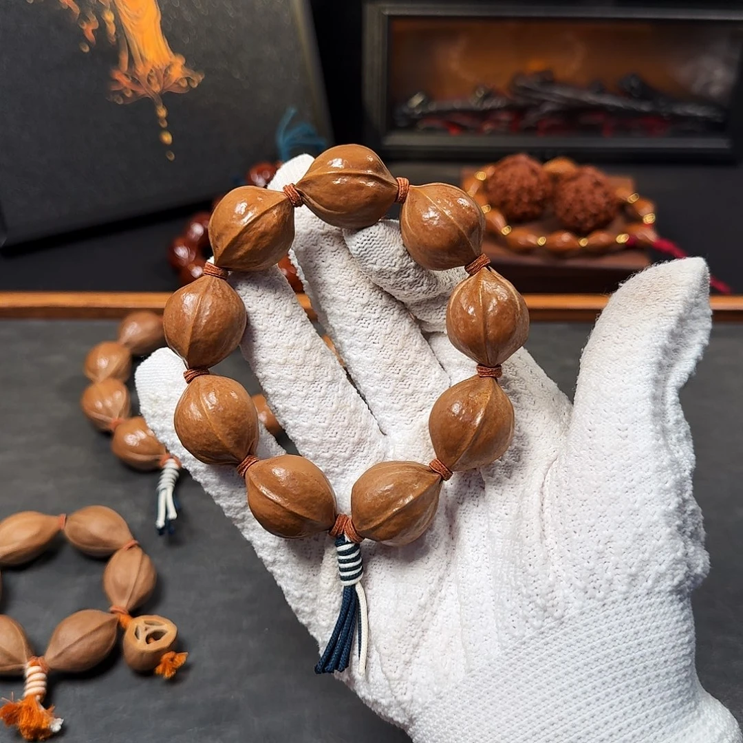 2.1*2.7大尺寸原生态梅林铁核手串