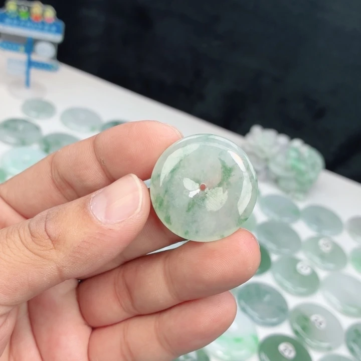 翡翠未镶嵌颈饰缅甸天然A货翡翠30.2-5.7