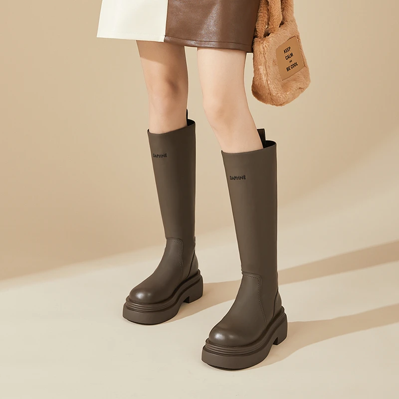 Daphne/达芙妮厚底长筒靴女长靴春秋2025新款不过膝高筒靴骑士靴