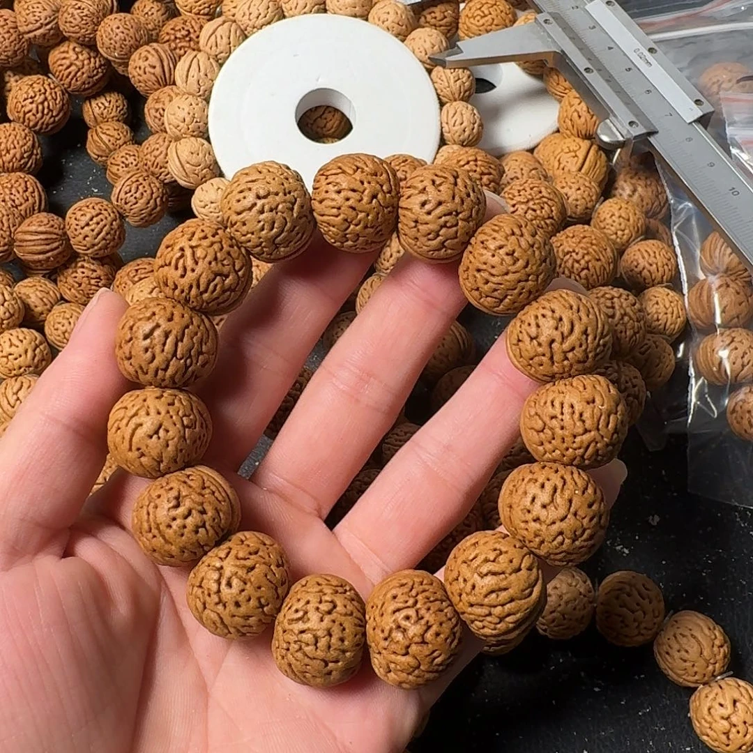 㿝***氼桃核吊坠苹果园手串