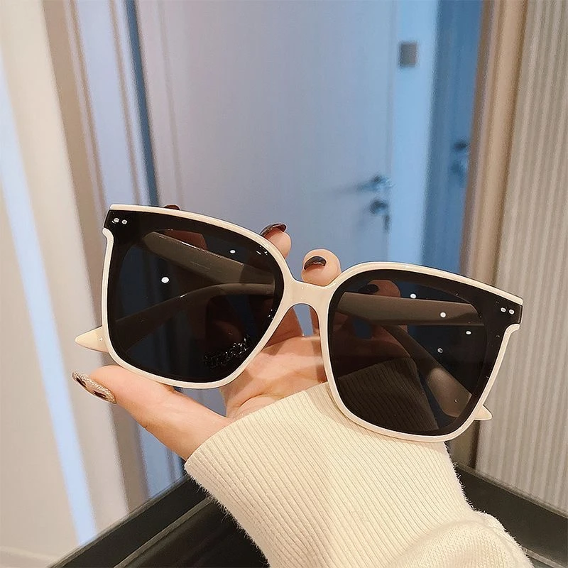 夏季新款韩版夏季遮阳太阳镜时尚白框墨镜防紫外线男女通用