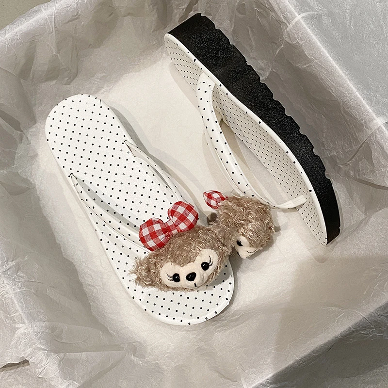 新款波点卡通人字拖女可爱雪莉玫家居室内拖鞋女外穿平底凉拖