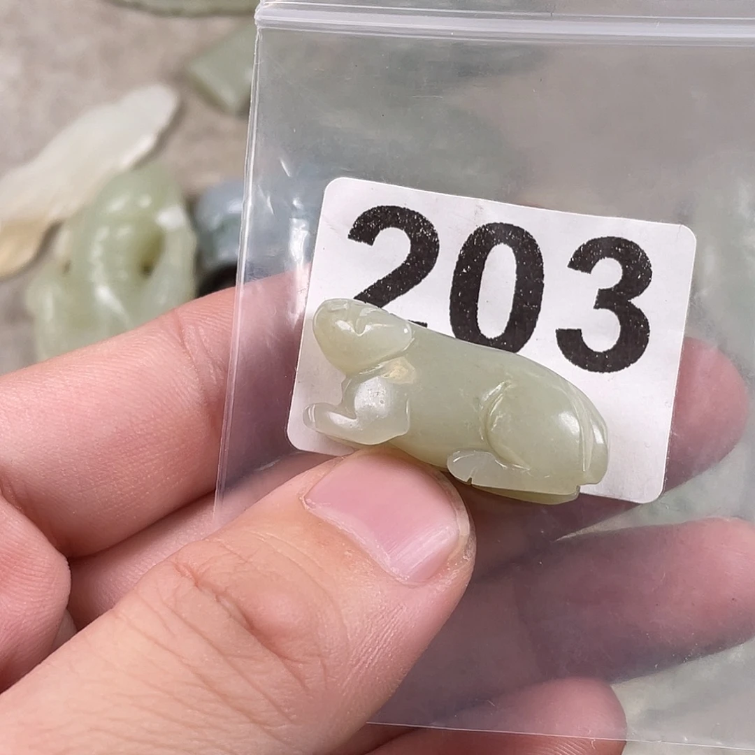 和田玉（糖玉）未镶嵌颈饰