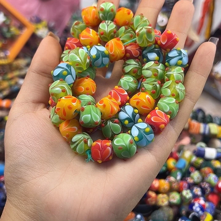 颈饰琉璃西亚琉璃