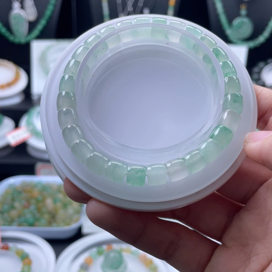 石英质玉（非洲翠）未镶嵌手串
