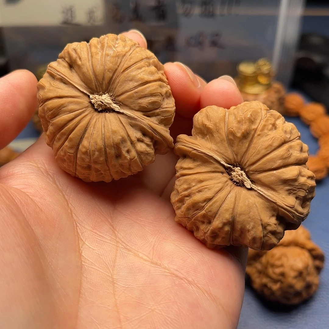 ─***人文玩核桃吊坠南瓜墩儿