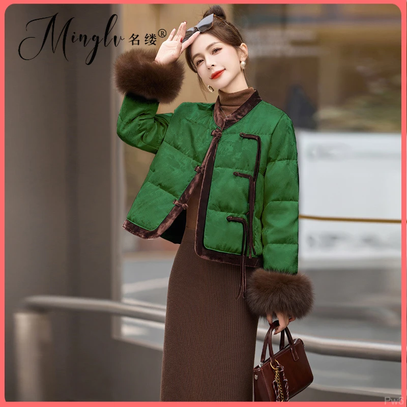 洋气时尚外套国风羽绒服流行新中式2025新款冬季绿色爆款独特短款