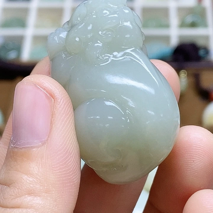 麻****和田玉未镶嵌颈饰