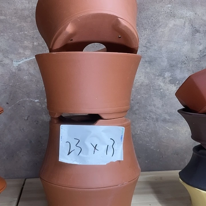 紫砂花盆我在外面