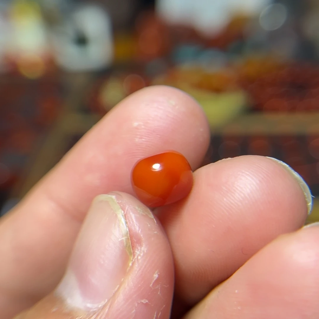 ✿***✿南红玛瑙未镶嵌珠宝奇石原矿瓦西双色8.4*7mm
