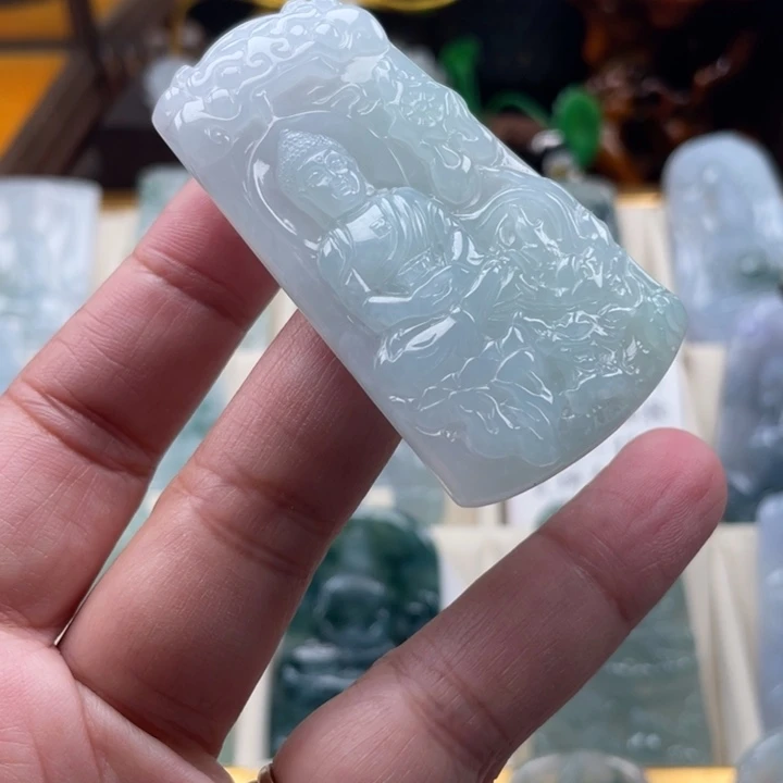 翡翠未镶嵌颈饰玉