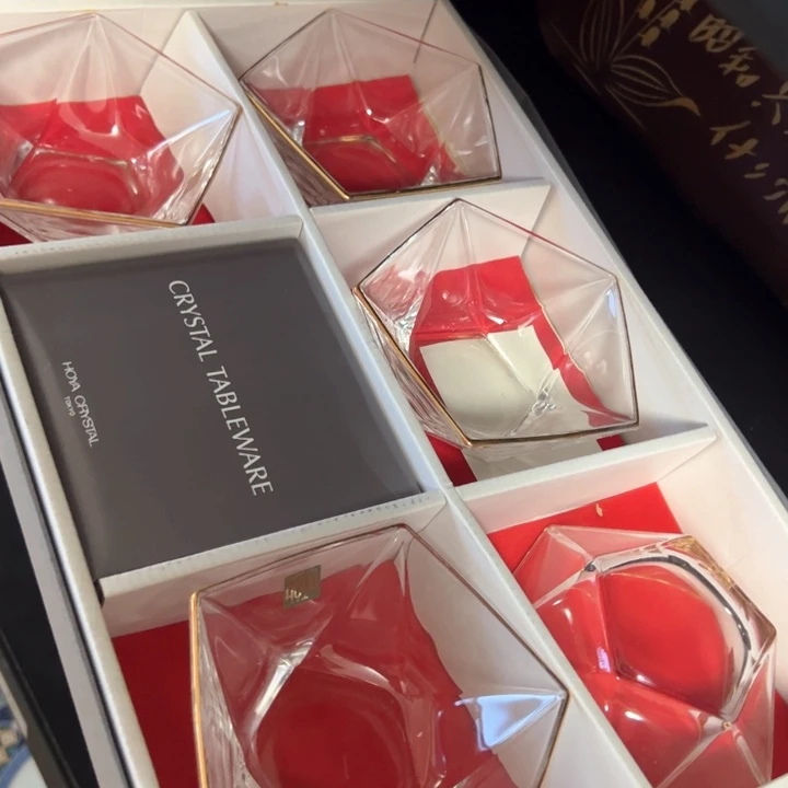 盖碗瓷器直播放漏中