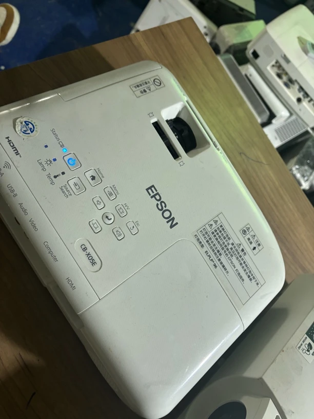 9新 Epson/爱普生 二手  爱普生投影仪 运费自理
