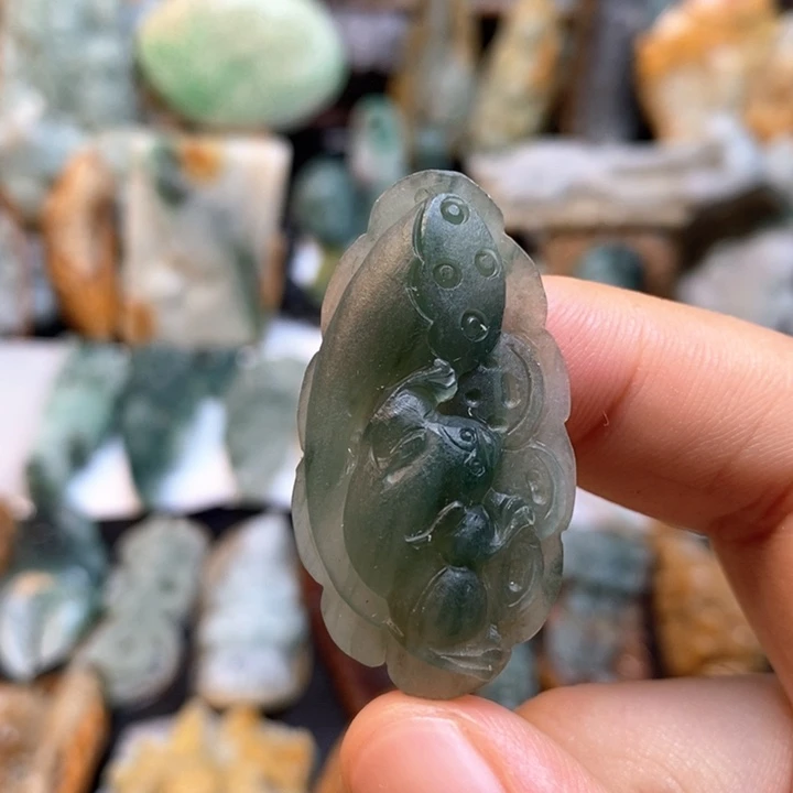 定制翡翠未镶嵌特色89