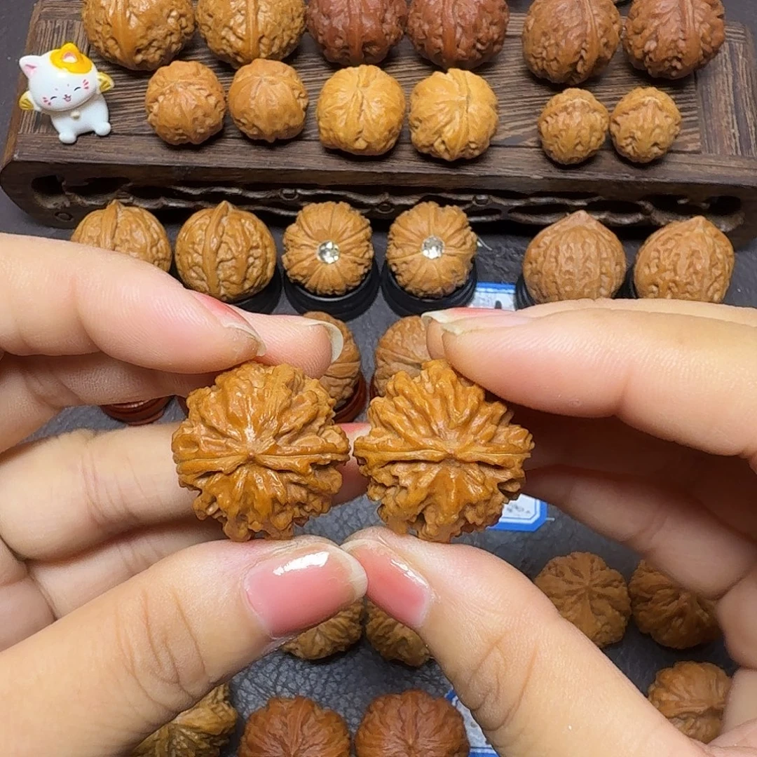 野***心文玩核桃把件26尺小粗筋