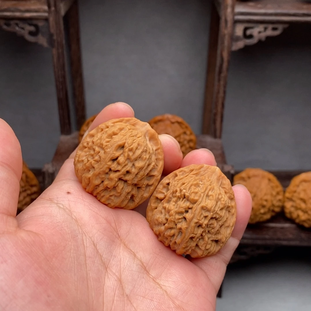 今***没把件文玩核桃33尺小手捻南将石老树一代对