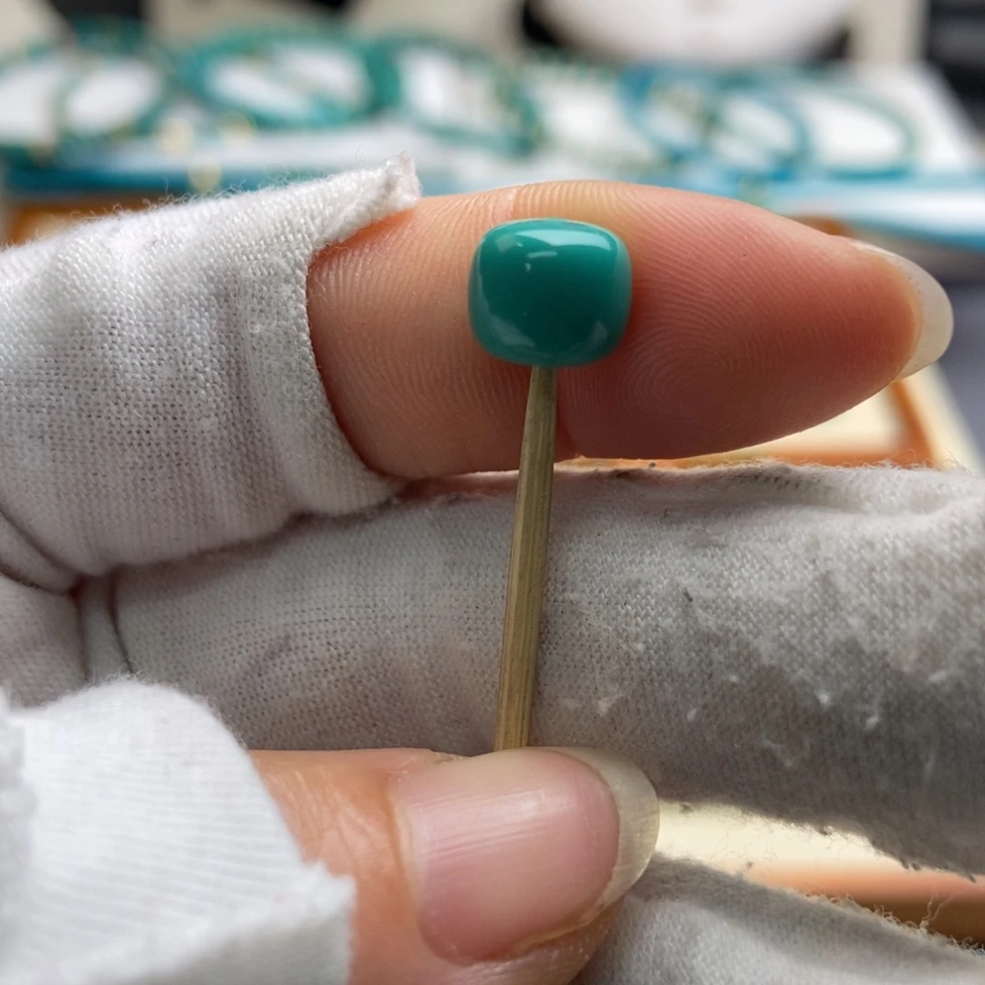 绿松石配饰未镶嵌