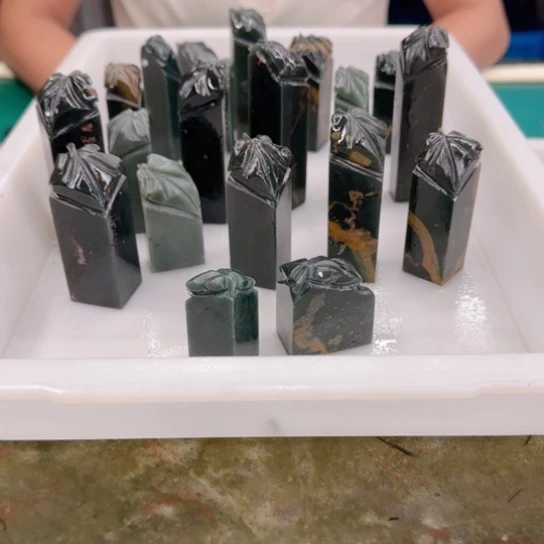 薄***歌青田石000000000000000