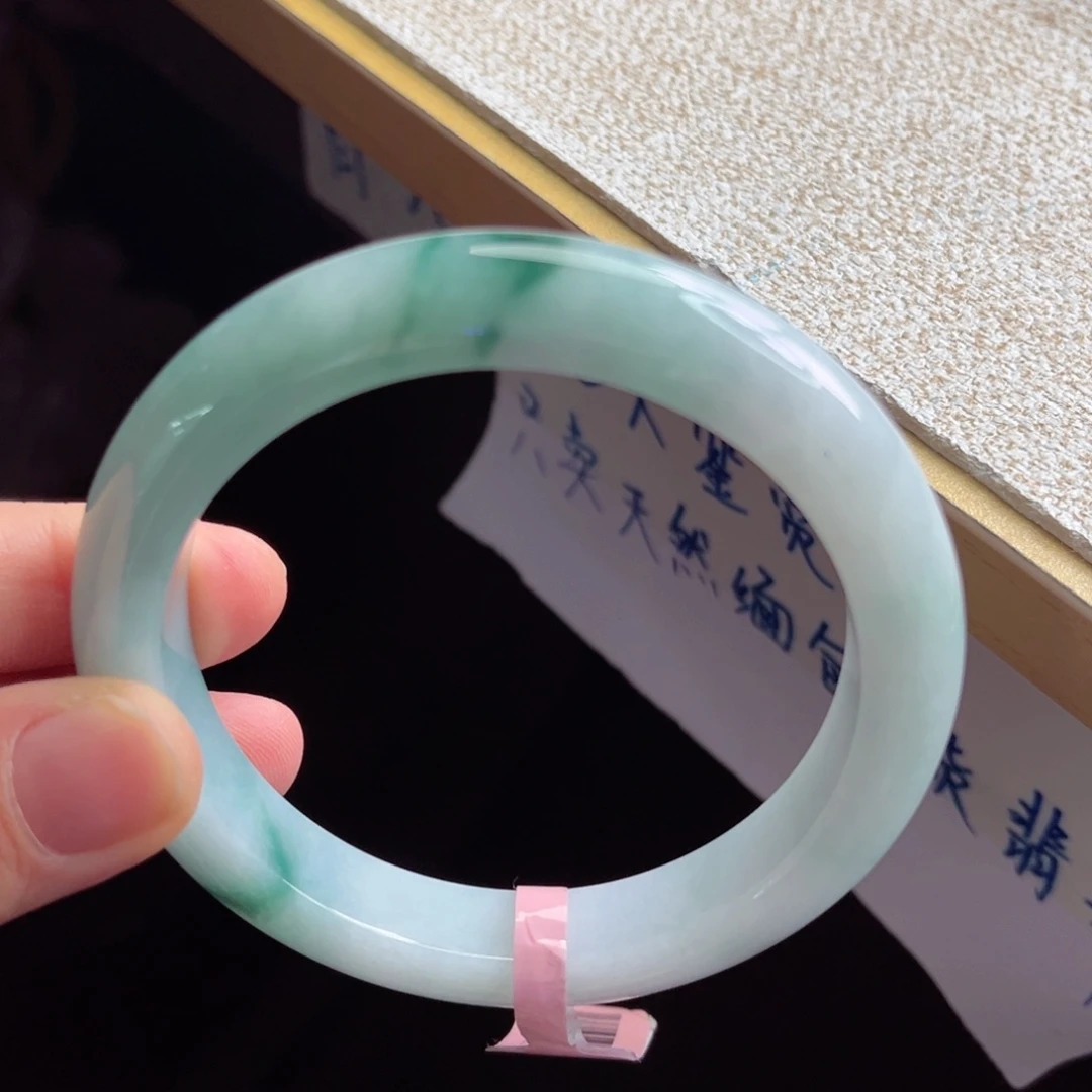 翡翠未镶嵌手镯手镯