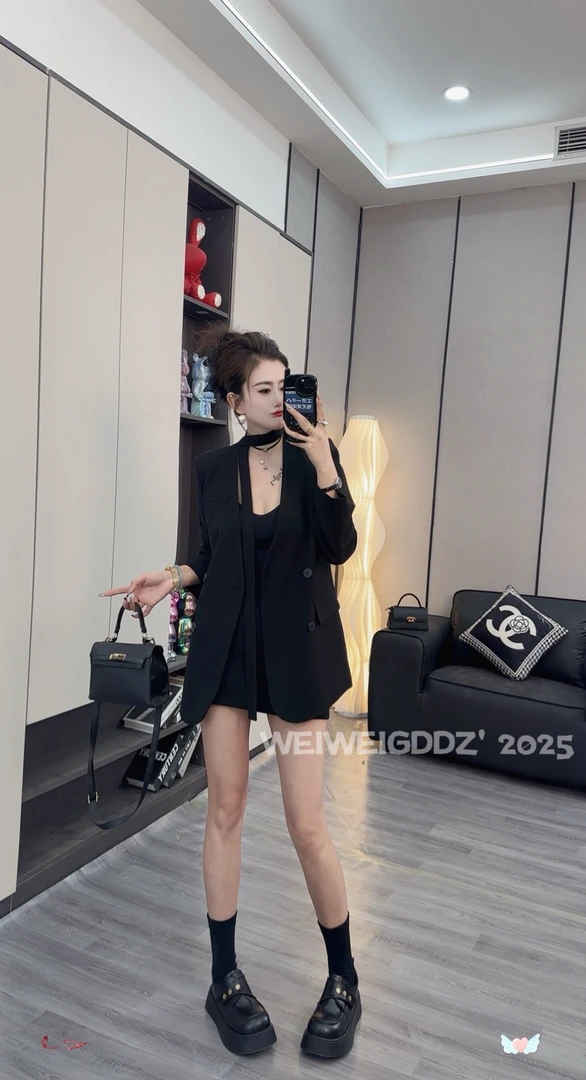 2025春秋季V领飘带西装套装新款时尚显瘦百搭高级两件套（送飘带）