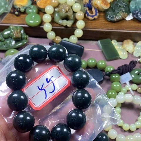 未镶嵌手链和田玉