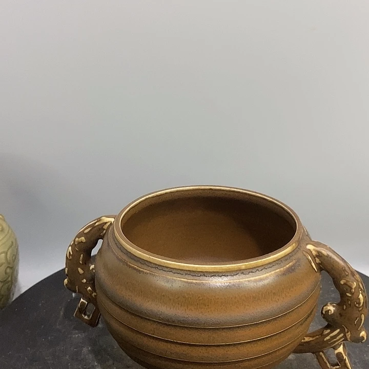 定窑簋式炉造型独特