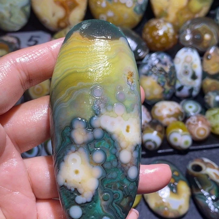 玛瑙/玉髓未镶嵌珠宝半成品33